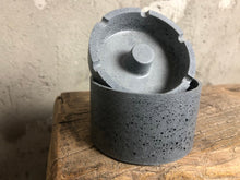 Load image into Gallery viewer, Concrete Ashtray with Compartment