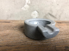 Load image into Gallery viewer, Concrete Ashtray Individual