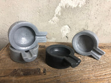Load image into Gallery viewer, Concrete Ashtray Individual